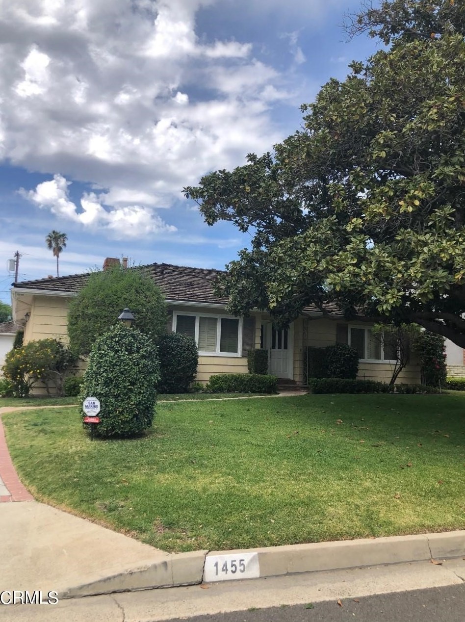 1455 Avonrea Rd, Pasadena, CA 91108