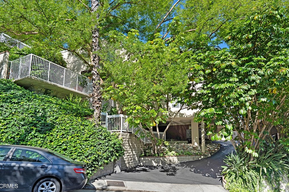 2266 Cazador Dr #4, Los Angeles, CA 90065
