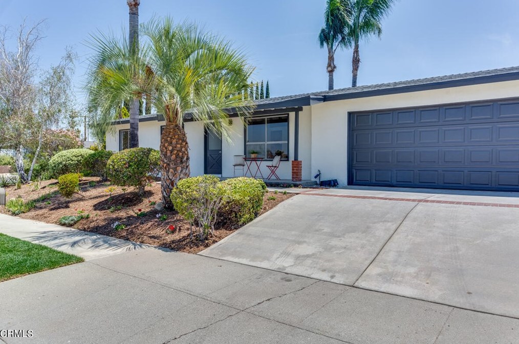 1068 Coulter Ct, Simi Valley, CA 93065