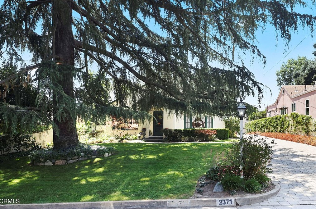 2371 Porter Ave, Altadena, CA 91001
