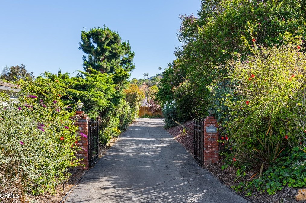 243 Los Laureles St, South Pasadena, CA 91030