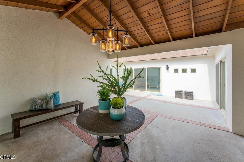 4935 Ocean View Blvd, La Canada, CA 91011