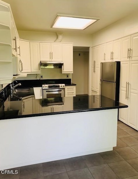 985 E California Blvd, Pasadena, CA 91106