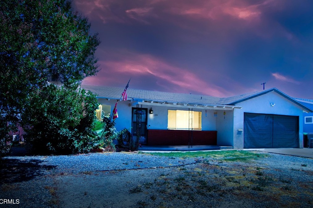 1126 Val Verde Dr, Hemet, CA 92543-8110