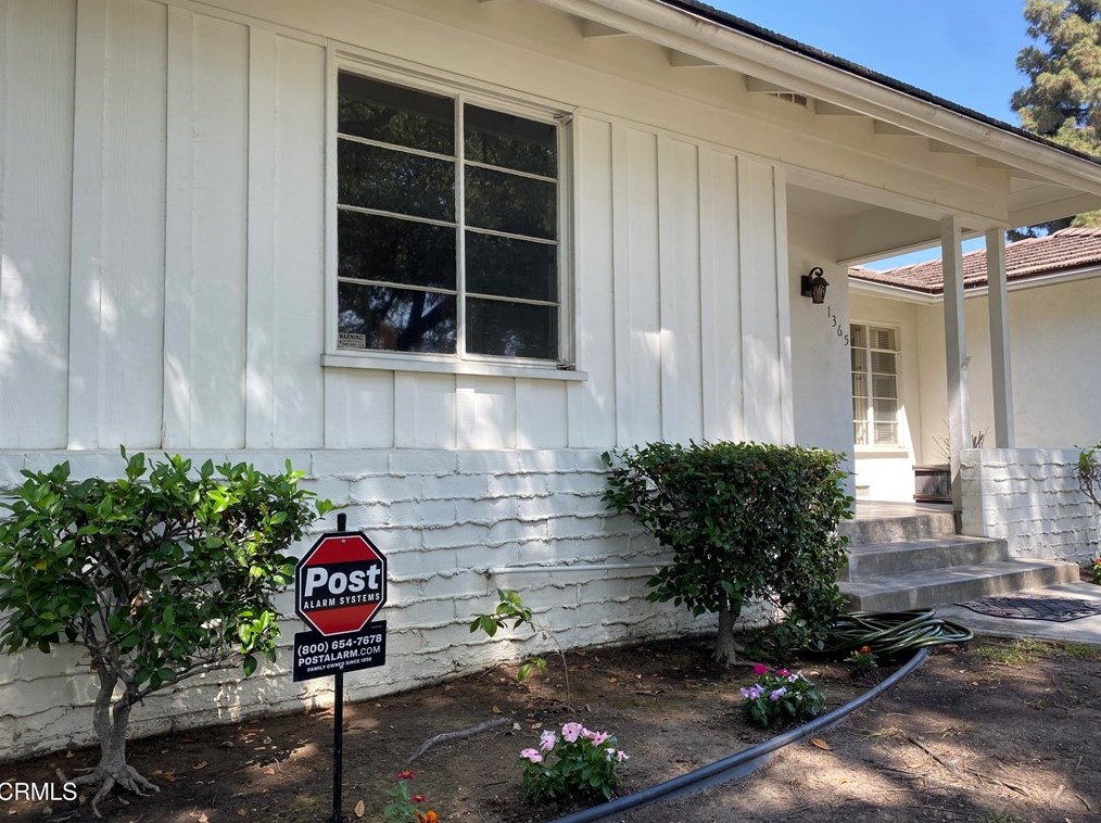 1365 Bradbury Rd, Pasadena CA  91108-2724 exterior