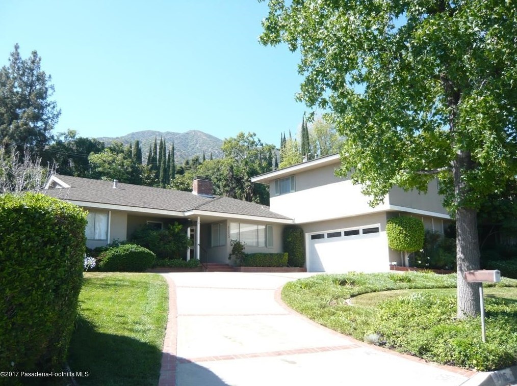 1115 Oakwood Pl, Sierra Madre, CA 91024