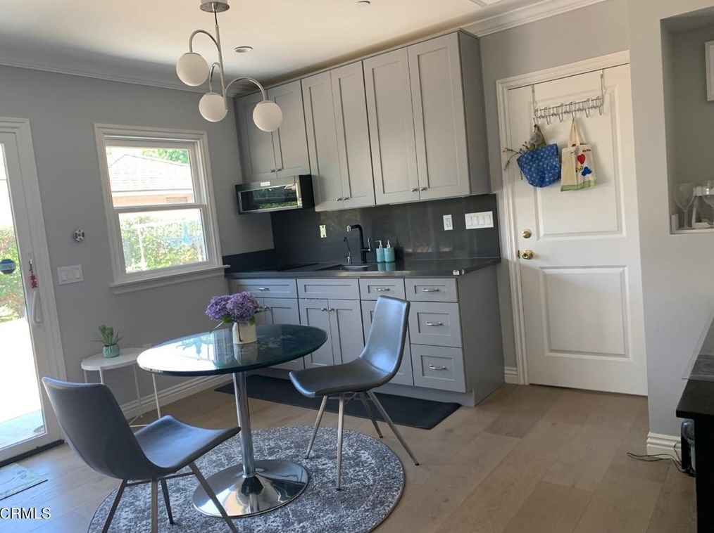 1395 Belhaven Rd, Pasadena, CA 91108