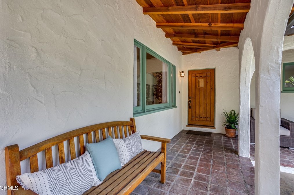 1788 La Paz Rd, Altadena, CA 91001