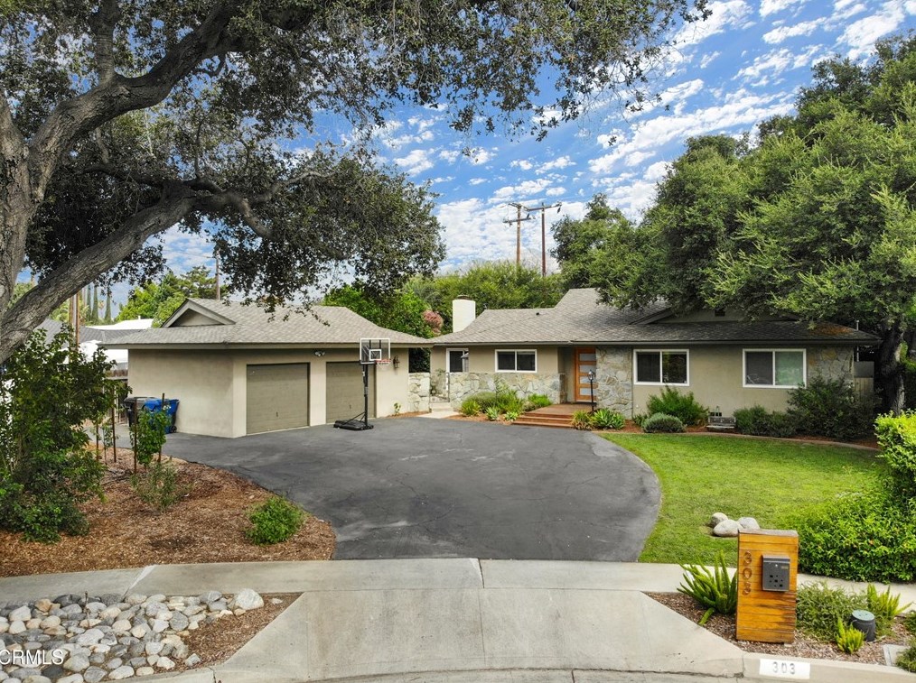 303 Woodacre Ln, Monrovia, CA 91016-3061