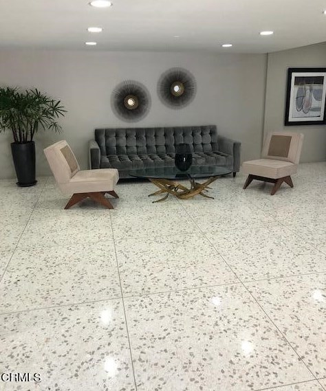 400 S Los Robles Ave #104, Pasadena, CA 91101