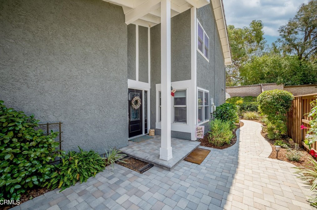 710 Rushing Creek Pl, Thousand Oaks, CA 91360-2665