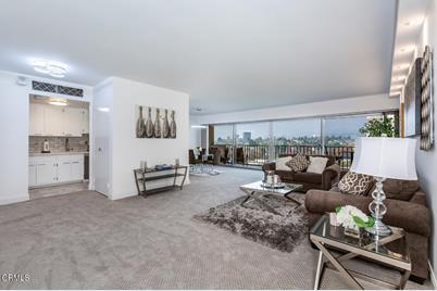 10450 Wilshire Boulevard #10F - Photo 1