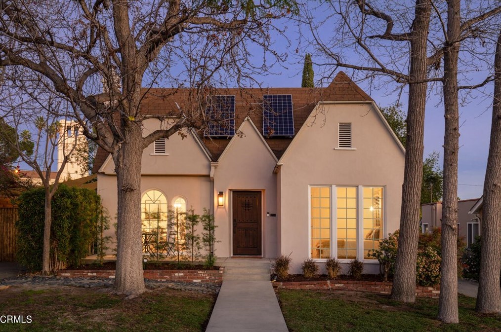 2192 Crawford Ave, Altadena, CA 91001