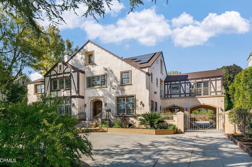 1121 Arden Rd, Pasadena, CA 91106