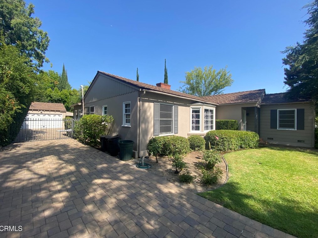 1370 Bellwood Rd, Pasadena, CA 91108
