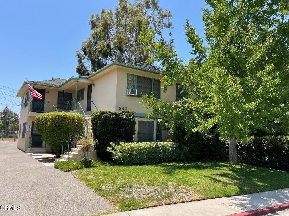 542 W Glenoaks Blvd, Glendale, CA 91202