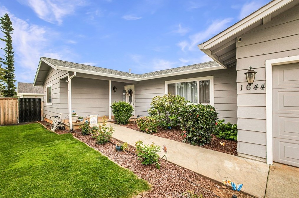 1644 Young Ave, Paradise, CA 95969-4352