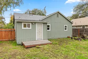 2215 Laurel St, Chico, CA 95928 - Photo 28