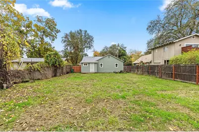 2215 Laurel Street, Chico, CA 95928 - Photo 30