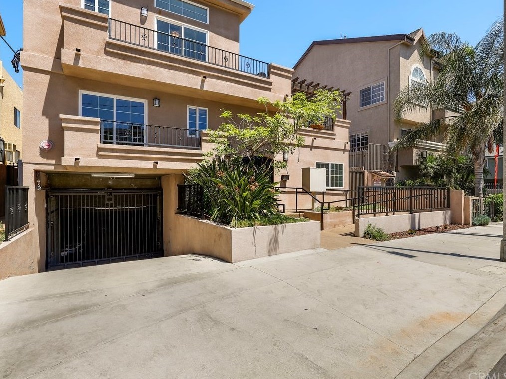 5312 Denny Ave #1, North Hollywood, CA 91601