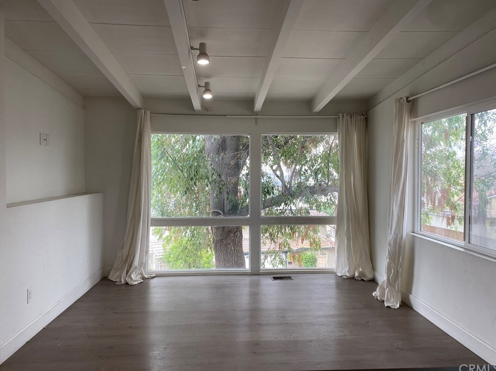 2029 Barnett Way, Los Angeles CA  90032-4105 exterior