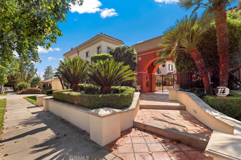 945 Marengo Ave, Pasadena, CA 91103-3115