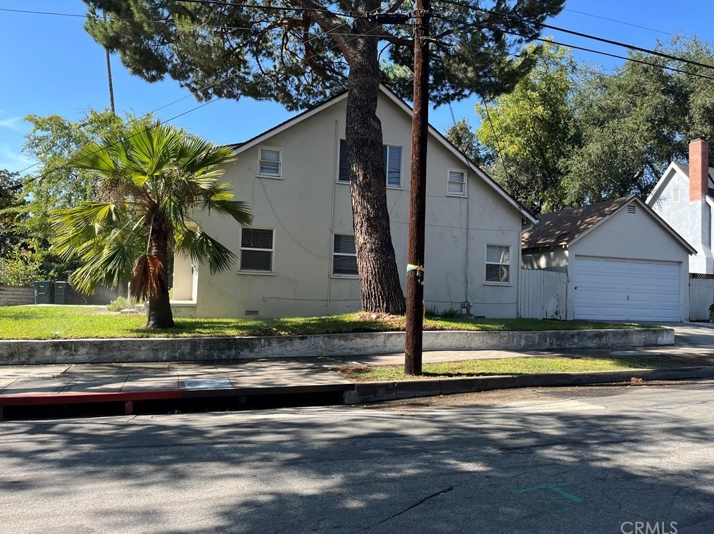 1567 Elizabeth St, Pasadena, CA 91104-2609