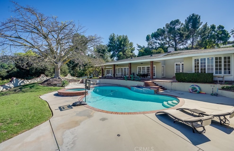 19710 Cameron Ave, Covina, CA 91724