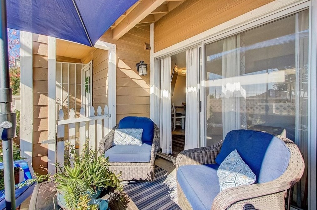 6951 Gage Ave, Los Angeles CA  90040-3746 exterior