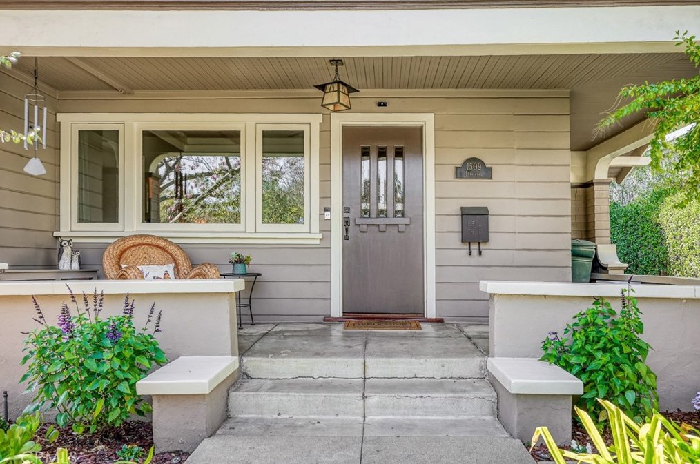 1509 Stratford Ave, South Pasadena, CA 91030-3945