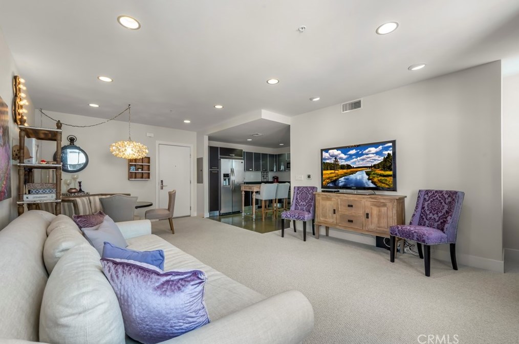 139 S Los Robles Ave #306, Pasadena, CA 91101