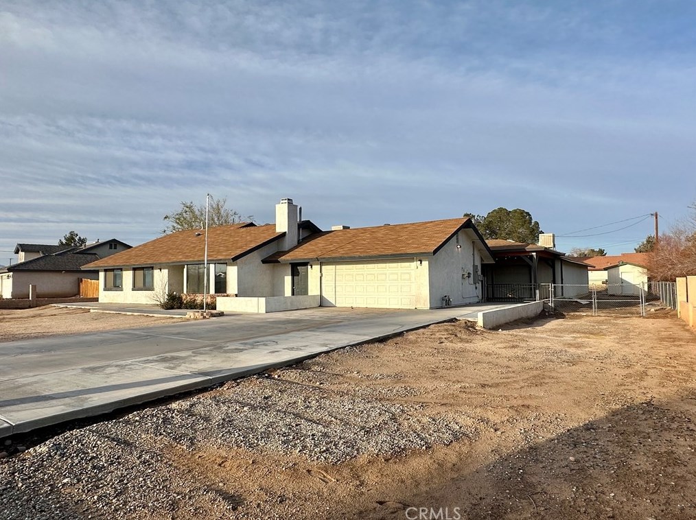 20805 Sholic Rd, Apple Valley, CA 92308-6369