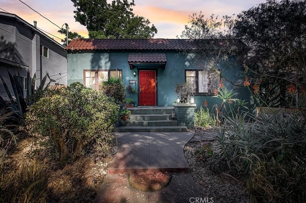620 Coronado St, Los Angeles CA  90026-3913 exterior