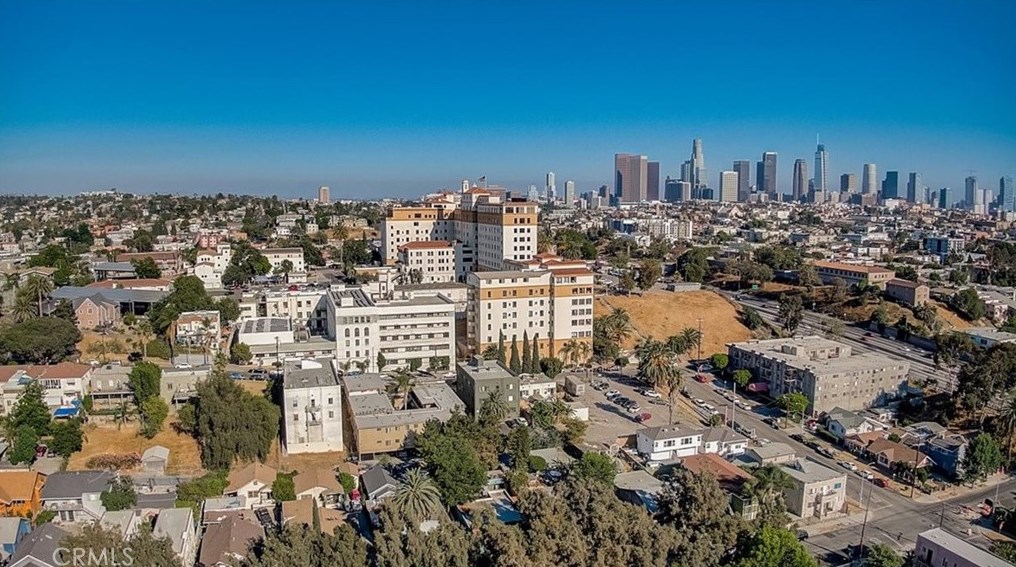 620 Coronado St, Los Angeles CA  90026-3913 exterior