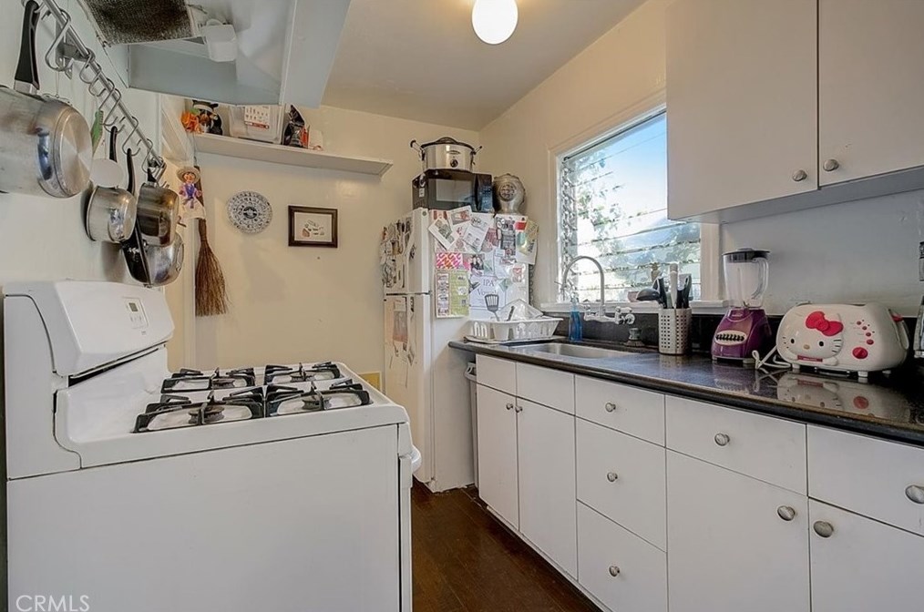 620 Coronado St, Los Angeles CA  90026-3913 exterior