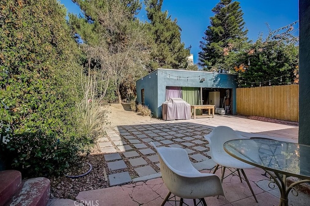 620 Coronado St, Los Angeles CA  90026-3913 exterior