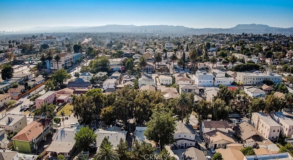 620 Coronado St, Los Angeles CA  90026-3913 exterior