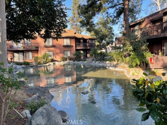 320 Walnut St, Ontario, CA 91762-6664