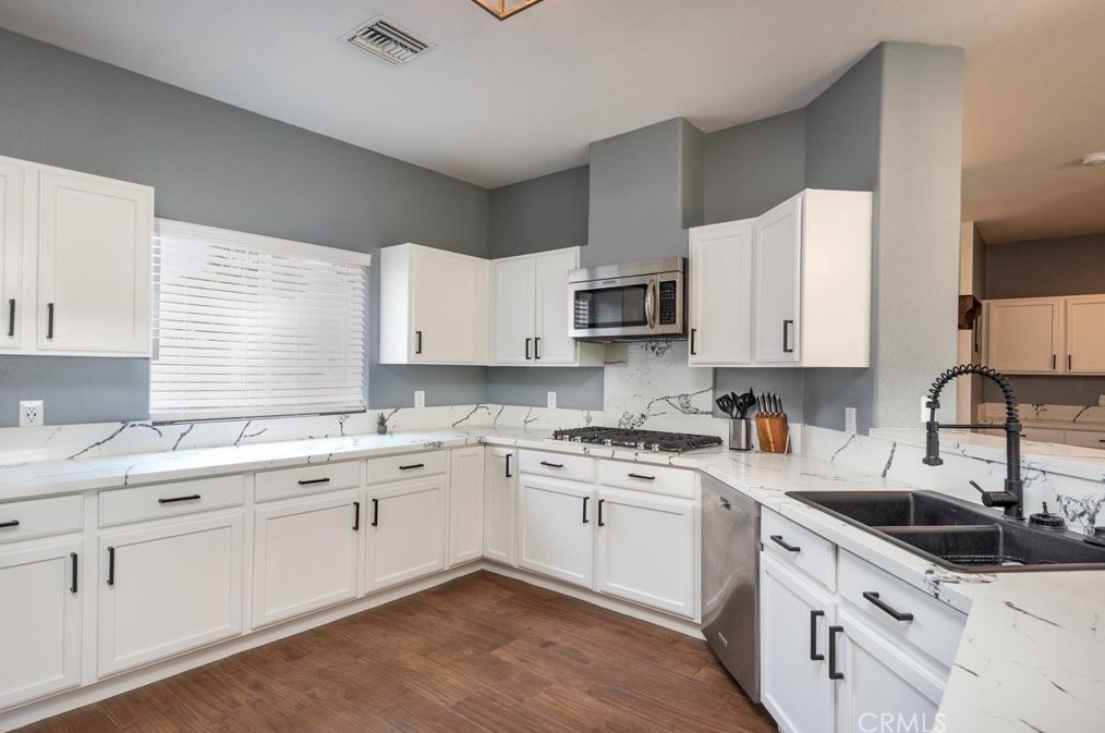 30476 Seminole Ct, Cathedral City CA  92234-6107 exterior