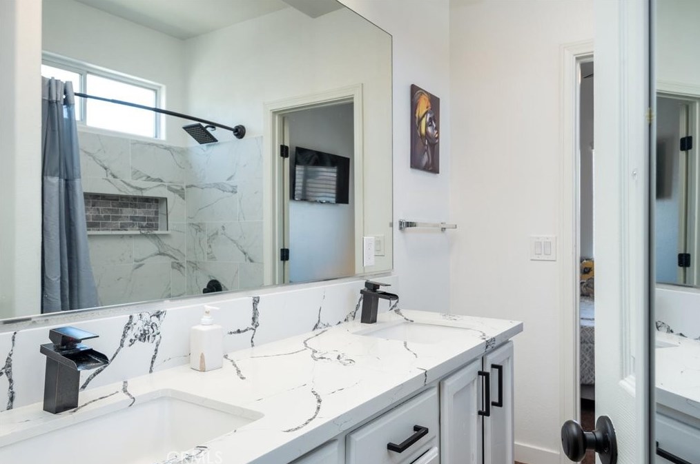 30476 Seminole Ct, Cathedral City CA  92234-6107 exterior