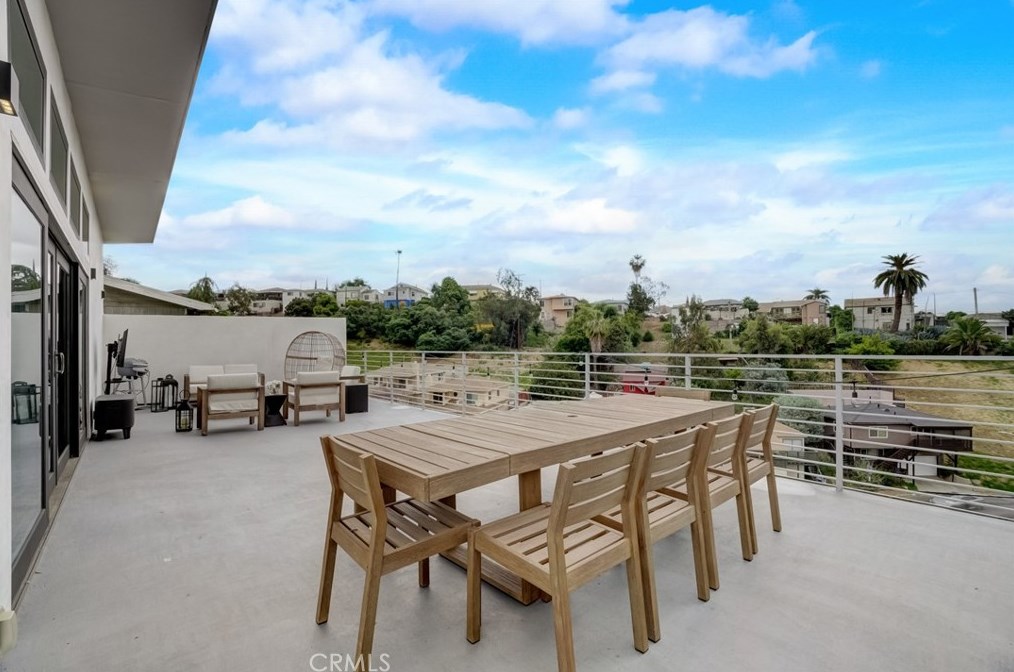 4834 Farquhar St, Los Angeles CA  90032-4118 exterior