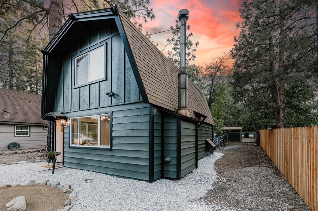 314 Spruce Ln, Big Bear City, CA 92386