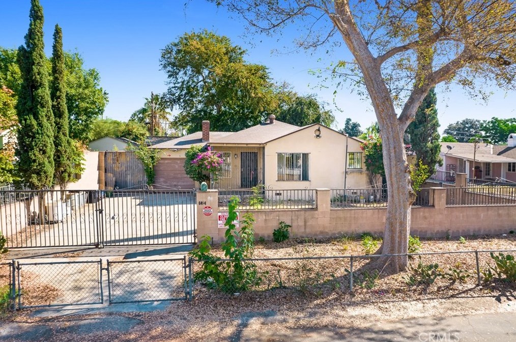 6424 Bakman Ave, North Hollywood, CA 91606