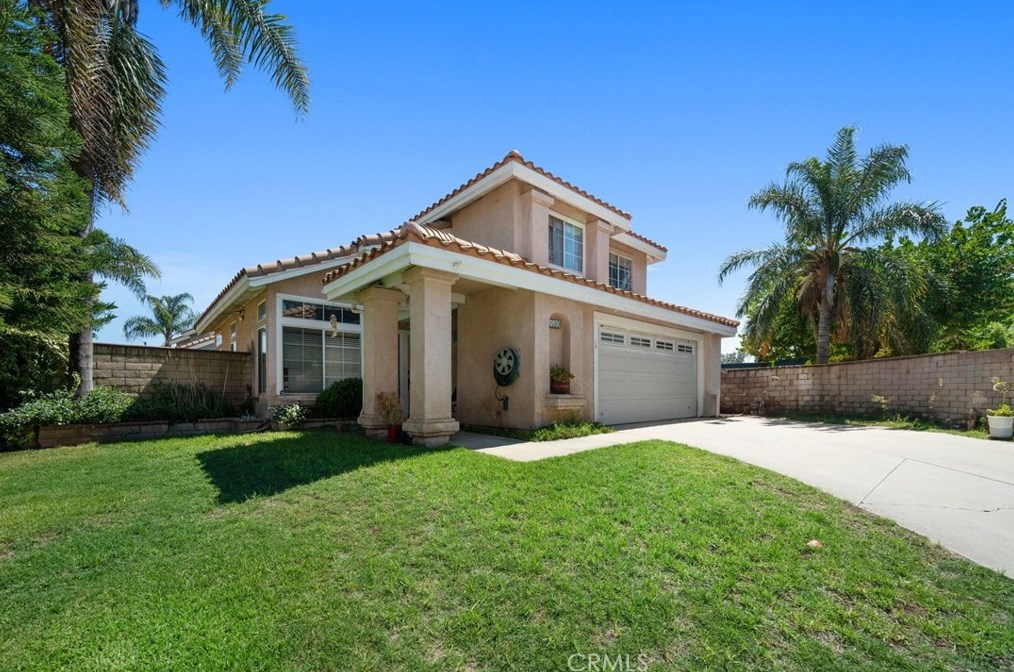 13580 Betsy Ross Ct, Fontana, CA 92336-3422