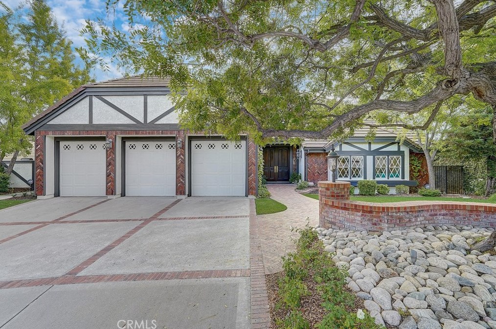 207 Oakland Rd, Glendora, CA 91741