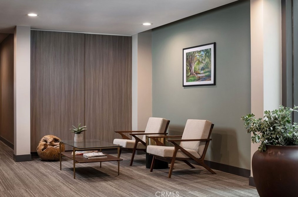 39 Los Robles Ave, Pasadena CA  91101-0020 exterior