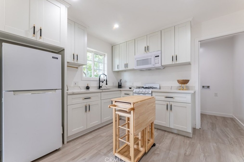 4736 Grey Dr, Los Angeles CA  90032-2021 exterior