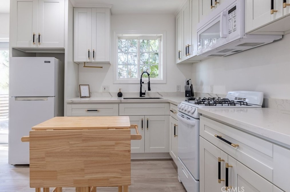 4736 Grey Dr, Los Angeles CA  90032-2021 exterior