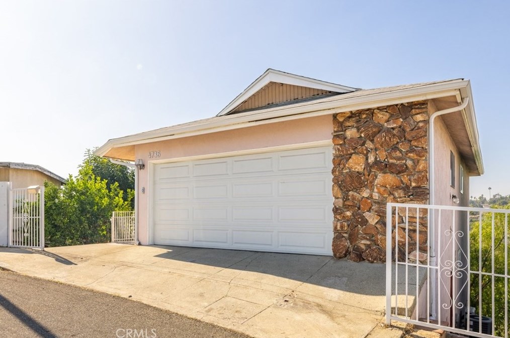 4736 Grey Dr, Los Angeles CA  90032-2021 exterior