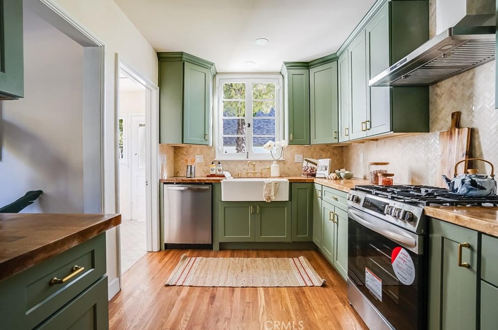 822 Allen Ave, Pasadena CA  91104-4003 exterior